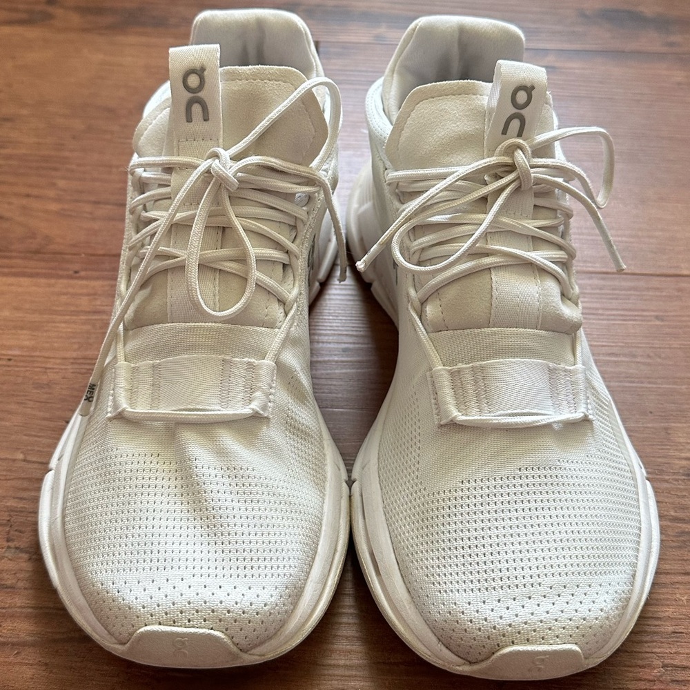 On Running Cloudnova Sneakers